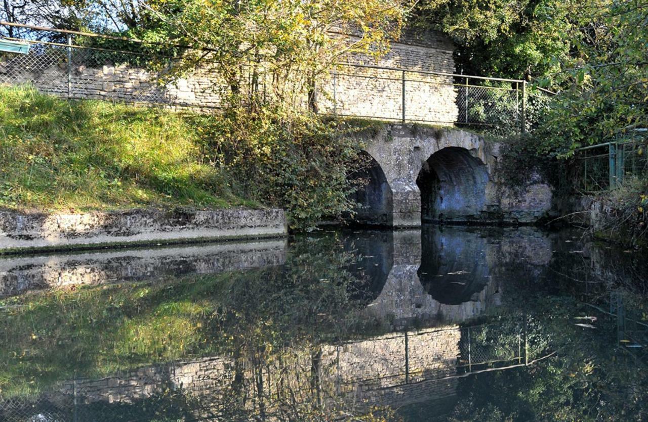 Les Gites Du Douet Du Houlle Courcy  エクステリア 写真